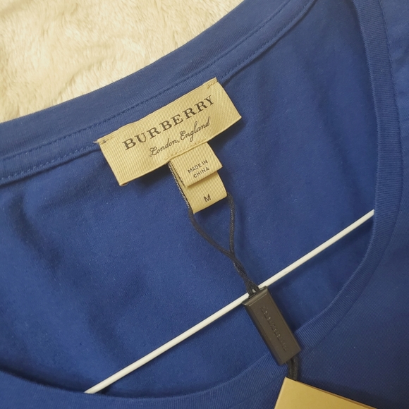 BNWT Burberry Tee - Picture 4 of 7